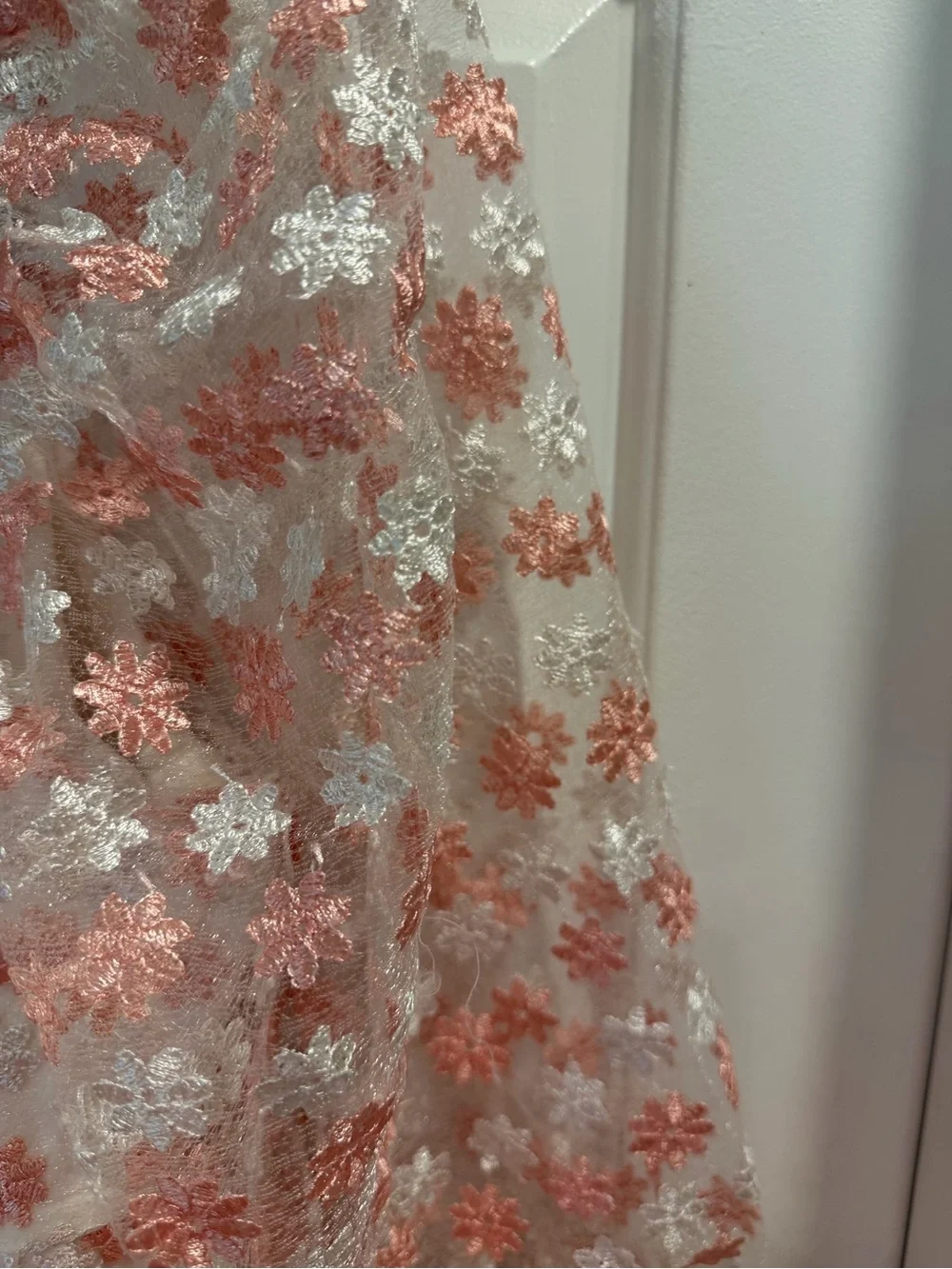 NWT Storia Boutique Lace Dress Top with Pink Floral Embroidery Sz L
